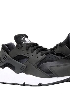 Women’s Nike Air Huarache Black Sneakers